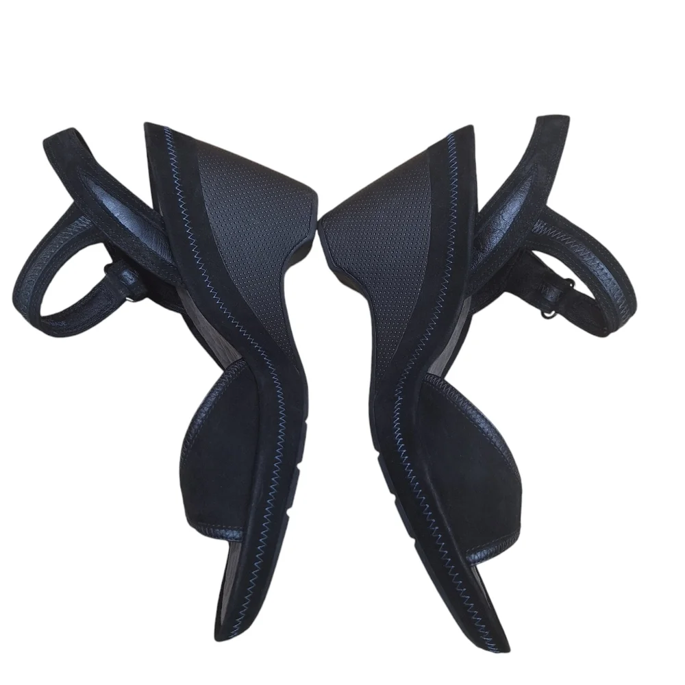 Privo by Clarks Black Wedge Heel Adjustable Strap Leather Sandals Women's sz9M